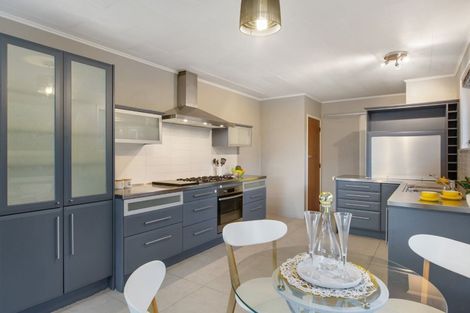 Photo of property in 25 Japonica Drive, Beach Haven, Auckland, 0626