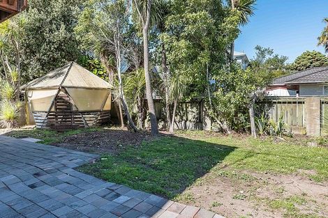 Photo of property in 64 Manly Street, Paraparaumu Beach, Paraparaumu, 5032