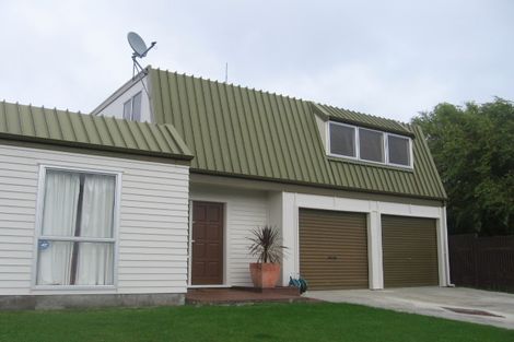 Photo of property in 39 Hicks Close, Whitby, Porirua, 5024