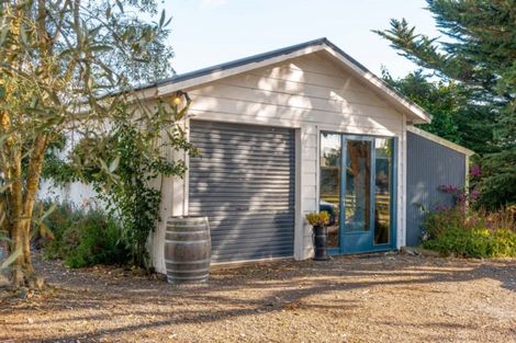 Photo of property in 247 Cross Line, Morison Bush, Greytown, 5794