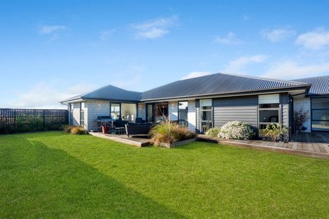 Photo of property in 21 Goldie Drive, Rangiora, 7400