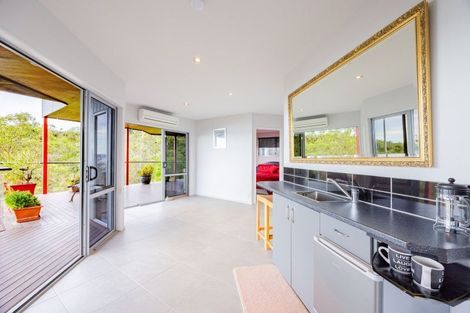 Photo of property in 4b Seapoint Road, Bluff Hill, Napier, 4110