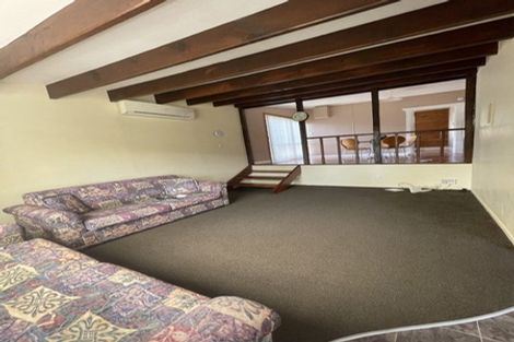 Photo of property in 35 Weymouth Street, New Plymouth, 4310