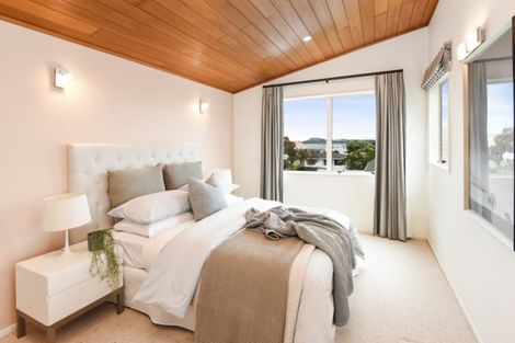Photo of property in 2/158 Bucklands Beach Road, Bucklands Beach, Auckland, 2012
