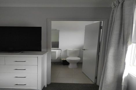 Photo of property in 36 Paterson Avenue West, Pukekohe, 2120