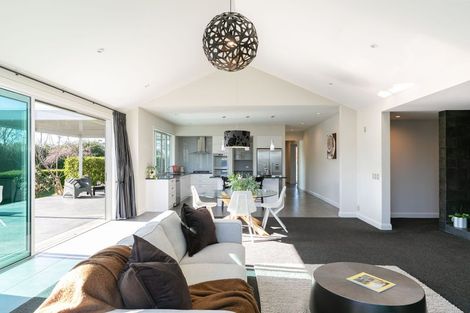 Photo of property in 155 Arataki Road, Havelock North, 4130