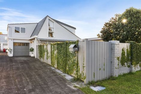 Photo of property in 52a Hatton Road, Orewa, 0931