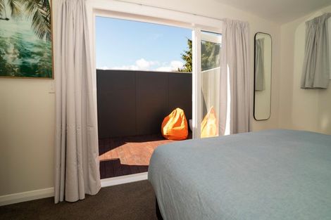 Photo of property in 197 Sutherland Road, Lyall Bay, Wellington, 6022