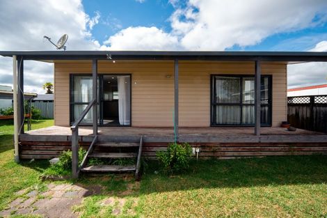 Photo of property in 7 Saint Lukes Place, Bader, Hamilton, 3206