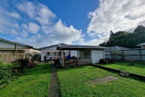 Photo of property in 97 Alexander Street, Greymouth, 7805
