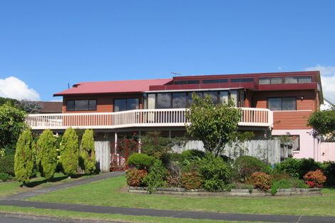 Photo of property in 27 Spinnaker Drive, Te Atatu Peninsula, Auckland, 0610
