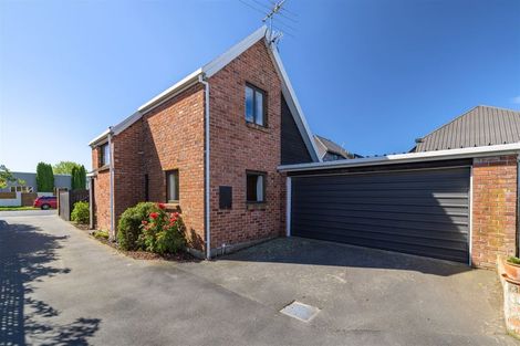 Photo of property in 64 Merivale Lane, Merivale, Christchurch, 8014