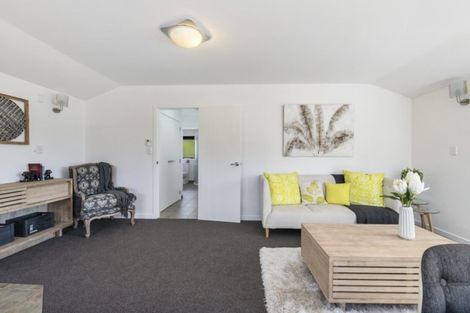 Photo of property in 19u1 Ranui Terrace, Tawa, Wellington, 5028