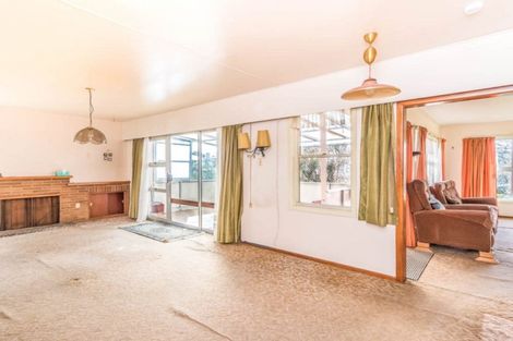 Photo of property in 8 Sarona Avenue, Glen Eden, Auckland, 0602