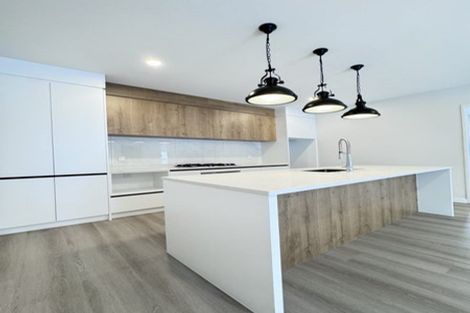 Photo of property in 153 Kowhai Road, Orewa, 0931