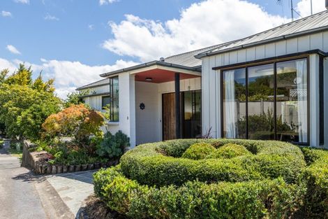 Photo of property in 3 Kopanga Road, Havelock North, 4130