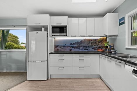 Photo of property in 292 Clifton Road, Te Awanga, 4102