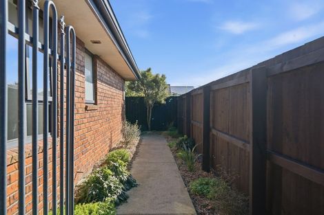 Photo of property in 48 Marriotts Road, North New Brighton, Christchurch, 8083