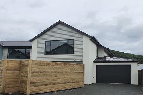 Photo of property in 6e Te Whiti Grove, Waterloo, Lower Hutt, 5011