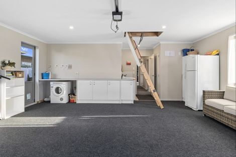 Photo of property in 12 Vantage Place, Omokoroa, 3114