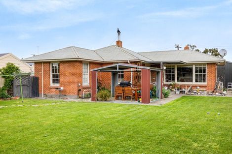 Photo of property in 5 Douglas Road, Amberley, 7410