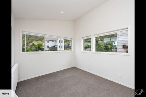 Photo of property in 86a Thurleigh Grove, Karori, Wellington, 6012