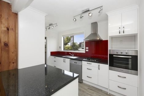 Photo of property in 77 Cressida Avenue, Stratford, 4332