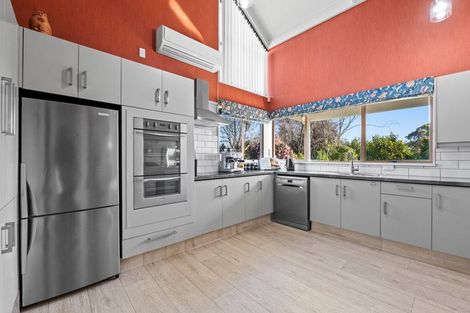 Photo of property in 15 Quin Crescent, Hawera, 4610