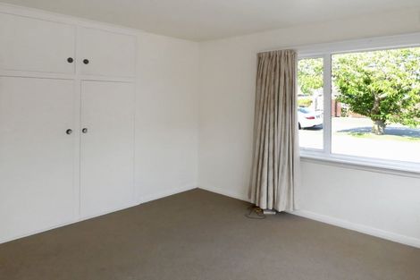 Photo of property in 8 Clonbern Place, Upper Riccarton, Christchurch, 8041