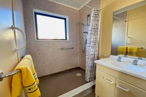 Photo of property in 17 Crossleigh Crescent, Balclutha, 9230