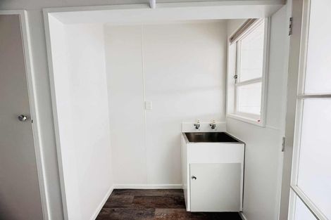 Photo of property in 676 Main Street, Palmerston North, 4414