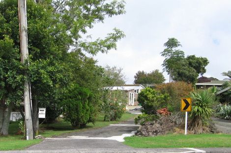 Photo of property in 103 Colwill Road, Massey, Auckland, 0614