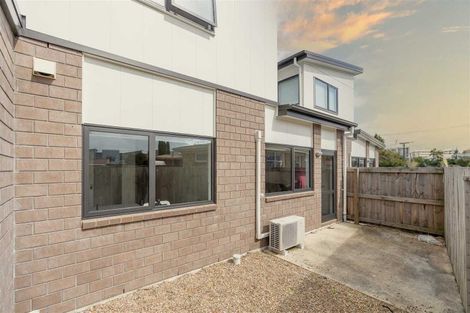 Photo of property in 62u7 Carrington Avenue, Silverdale, Hamilton, 3216