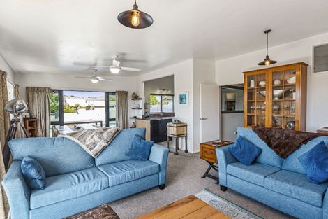 Photo of property in 8 Millennium Hill, Paraparaumu, 5032