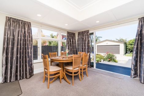 Photo of property in 360 Featherston Street, Palmerston North, 4414