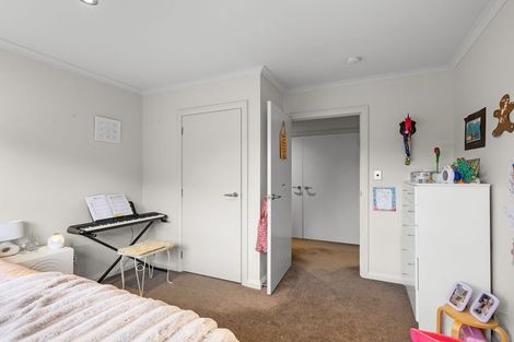 Photo of property in 20 Rosalie Terrace, Kelvin Grove, Palmerston North, 4414