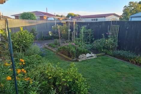Photo of property in 2/126 Springs Road, Hornby, Christchurch, 8042