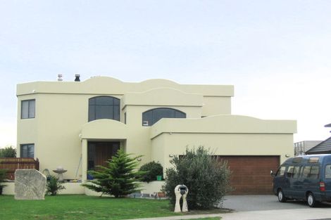 Photo of property in 3 Shearwater Rise, Paraparaumu Beach, Paraparaumu, 5032