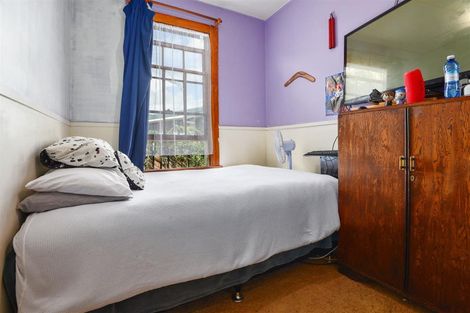 Photo of property in 141 Colwill Road, Massey, Auckland, 0614