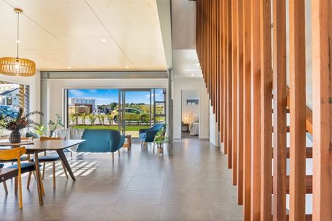 Photo of property in 4 Mirek Street, Waikanae, 5036