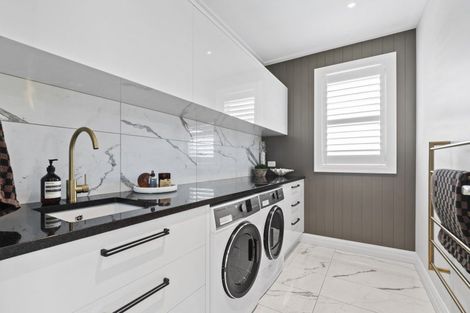 Photo of property in 90 Bushlake Way, Kingseat, Papakura, 2580