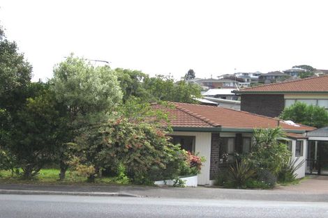 Photo of property in 1/20 Inga Road, Castor Bay, Auckland, 0620
