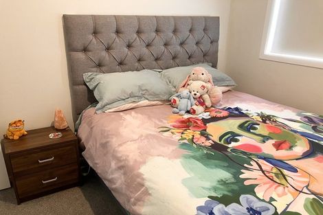 Photo of property in 8 Equine Way, Brookfield, 3110