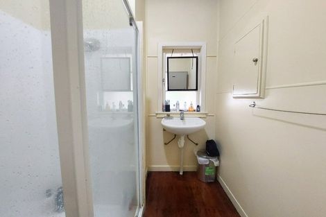 Photo of property in 214 Fox Street, Hamilton East, Hamilton, 3216