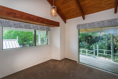 Photo of property in 195 Driving Creek Road, Coromandel, 3506