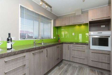 Photo of property in 302f3 Sylvan Road, Parkvale, Hastings, 4122