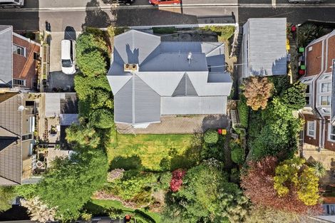 Photo of property in 4 Grant Street, Dunedin Central, Dunedin, 9016