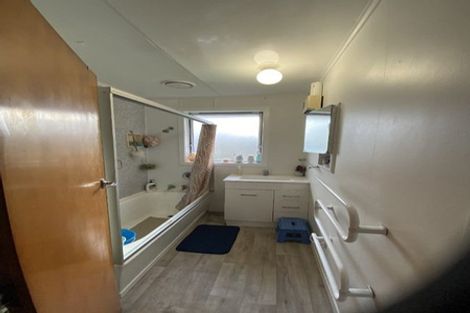 Photo of property in 21a Bauchop Road, Waterloo, Lower Hutt, 5011