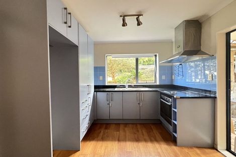 Photo of property in 16 City View Terrace, Birkenhead, Auckland, 0626