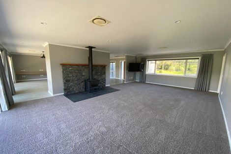 Photo of property in 401 Arapaepae Road, Levin, 5571